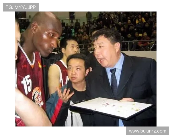 战术板演练教练临场指挥艺术秀